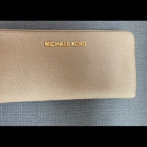 Michel Kors Billfold/Wallet